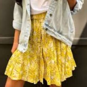 Zara yellow print skirt size Medium